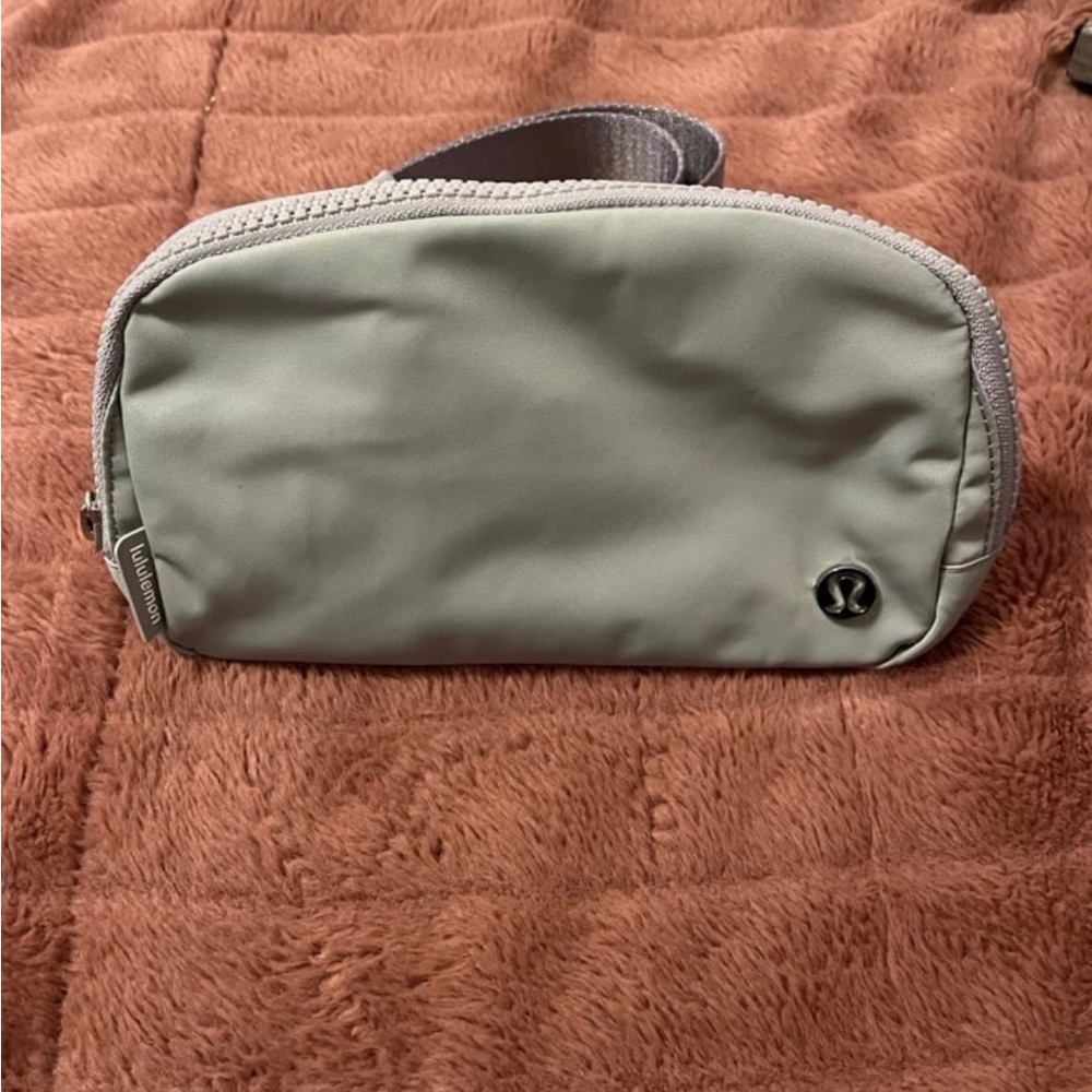 Lululemon belt bag